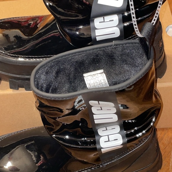 •UGG•NWT UGG WOMAN'S CLASSIC BLACK BRELLAH MINI BOOT SIZE 7 - Picture 9 of 12